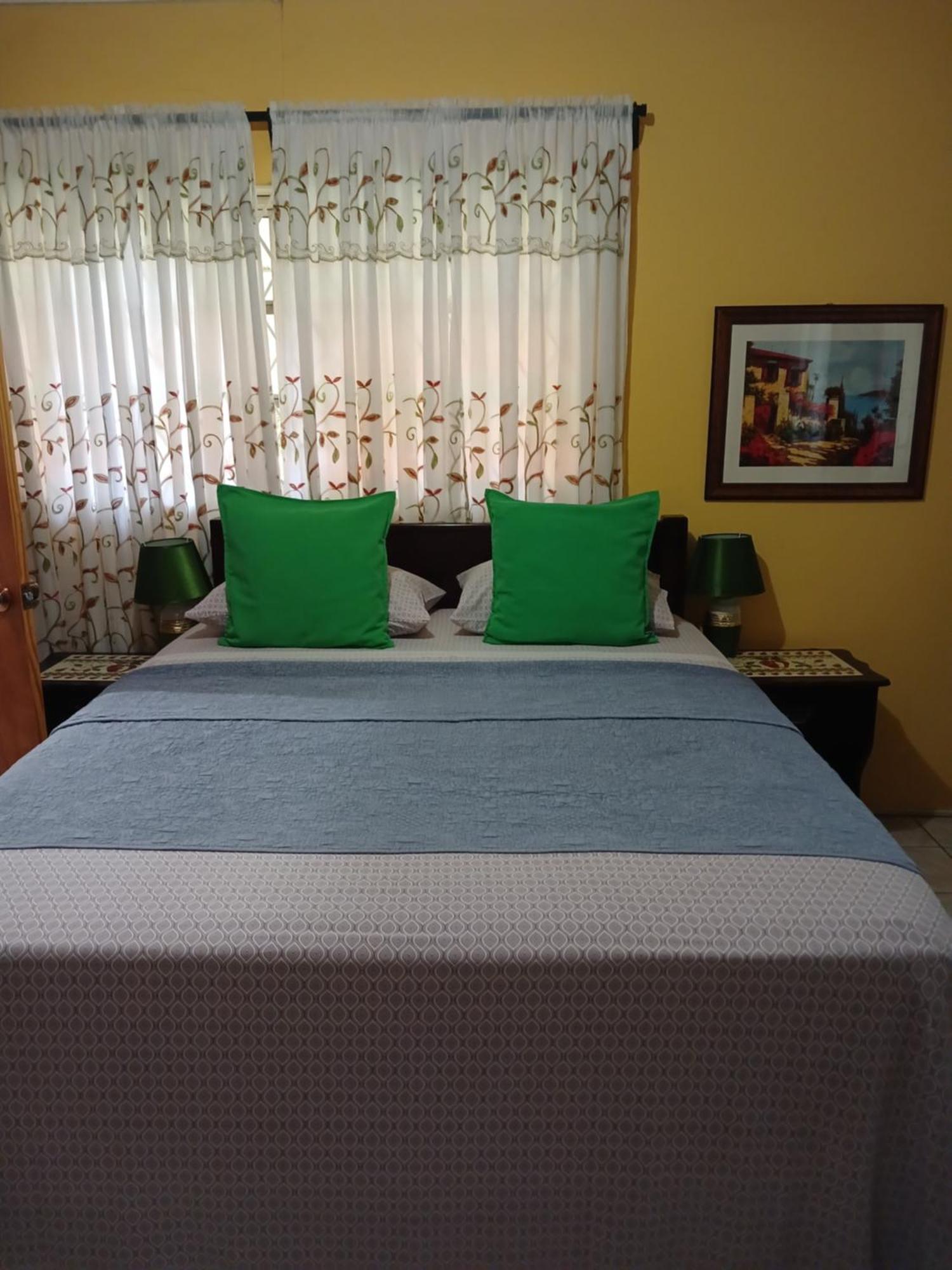 Ultimate Freedom Bed And Breakfast Santa Cruz Dış mekan fotoğraf
