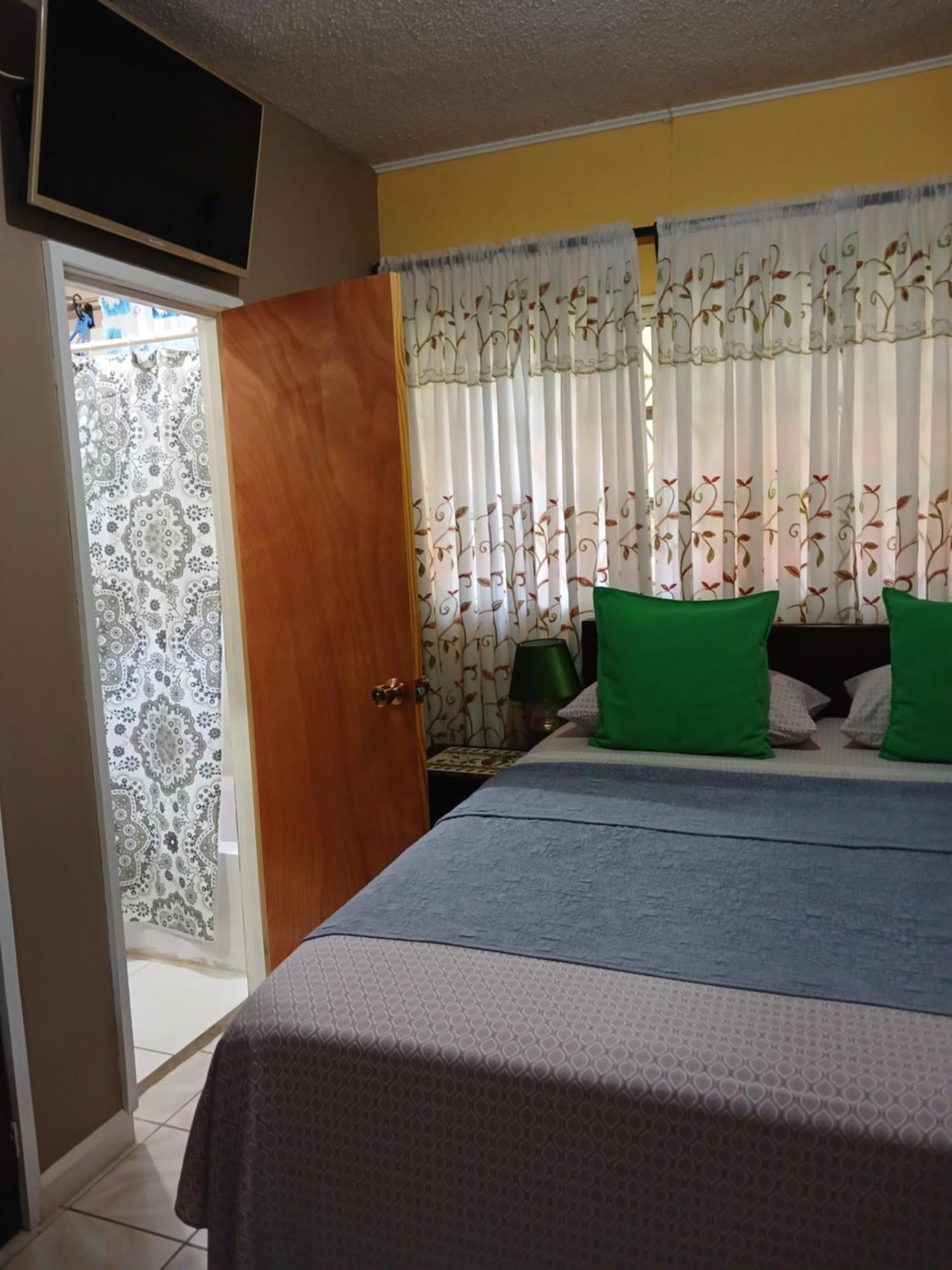Ultimate Freedom Bed And Breakfast Santa Cruz Dış mekan fotoğraf